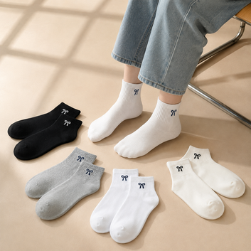 Bow Embroidered Ankle Socks – 4 Pair Pack